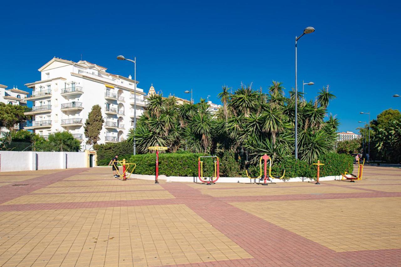 Modern Apartment - 2 Bedrooms, Beachside - Puerto Banus Marbella Exterior photo